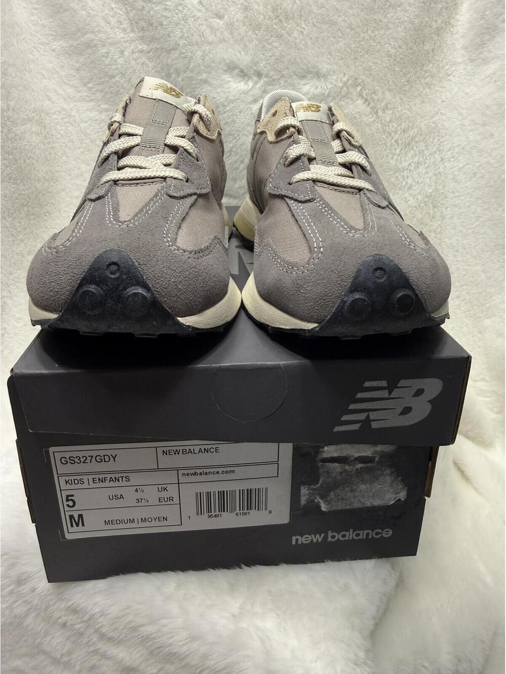 NEW BALANCE 327 SNEAKERS YOUTH SIZE 5 OR WOMEN'S SIZE 6.5